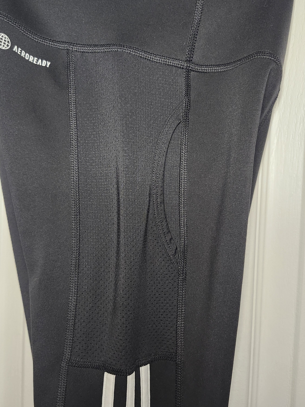 adidas Women's Black High-Waist Aeroready Leggings with Side Stripes - Size XS - Picture 6 of 7